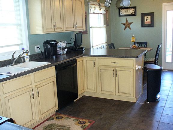 Lots of Cabinets and Storage