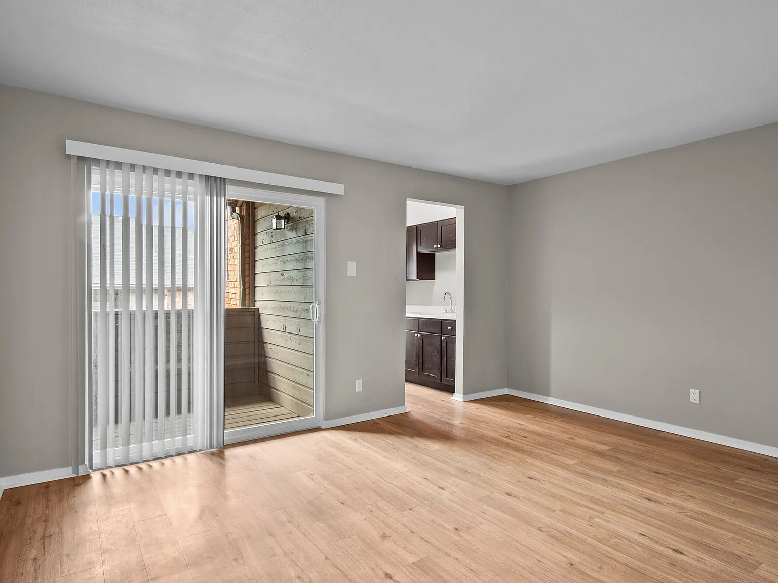 Kennington Apartments — Photo 3