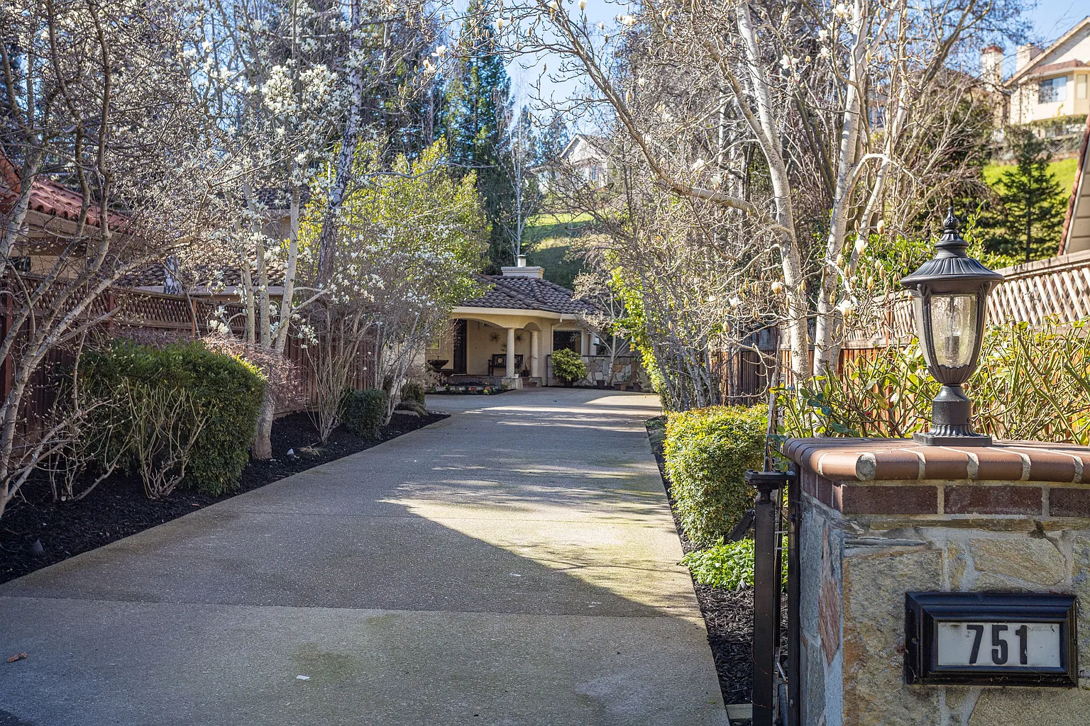 751 Liquidamber Pl photo 1