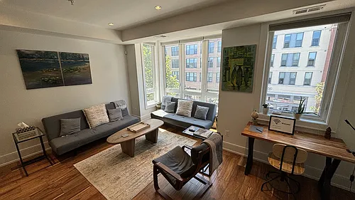 904 H St NE #2 Photo 1