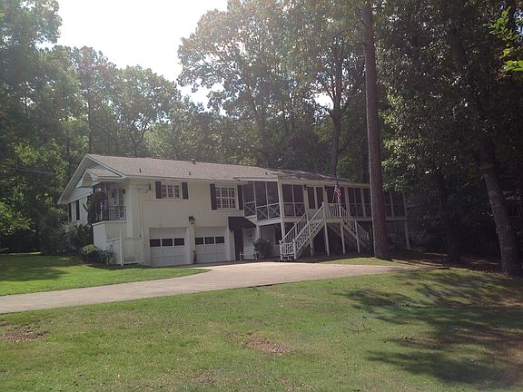 5th image of 201 Claremont Dr