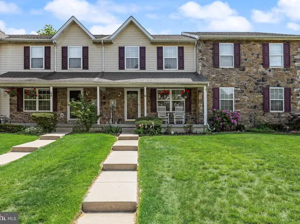 50 Normans Ford Dr, Sicklerville, NJ 08081