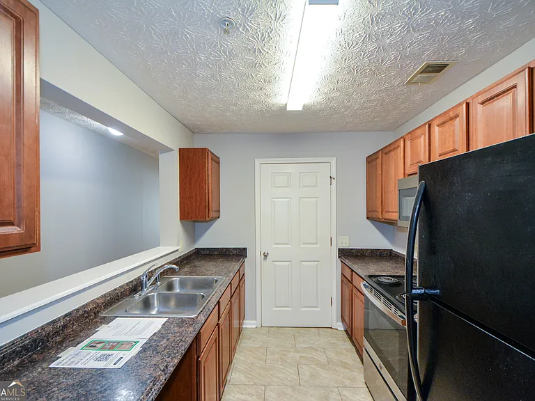 4101 Fairington Club Dr — Photo 10