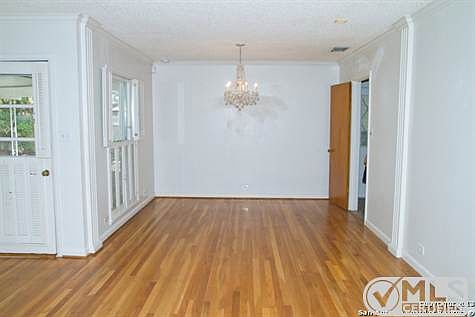 3rd image of 108 Arvin Dr