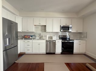 100 Dartmouth St #1, Medford, MA 02155