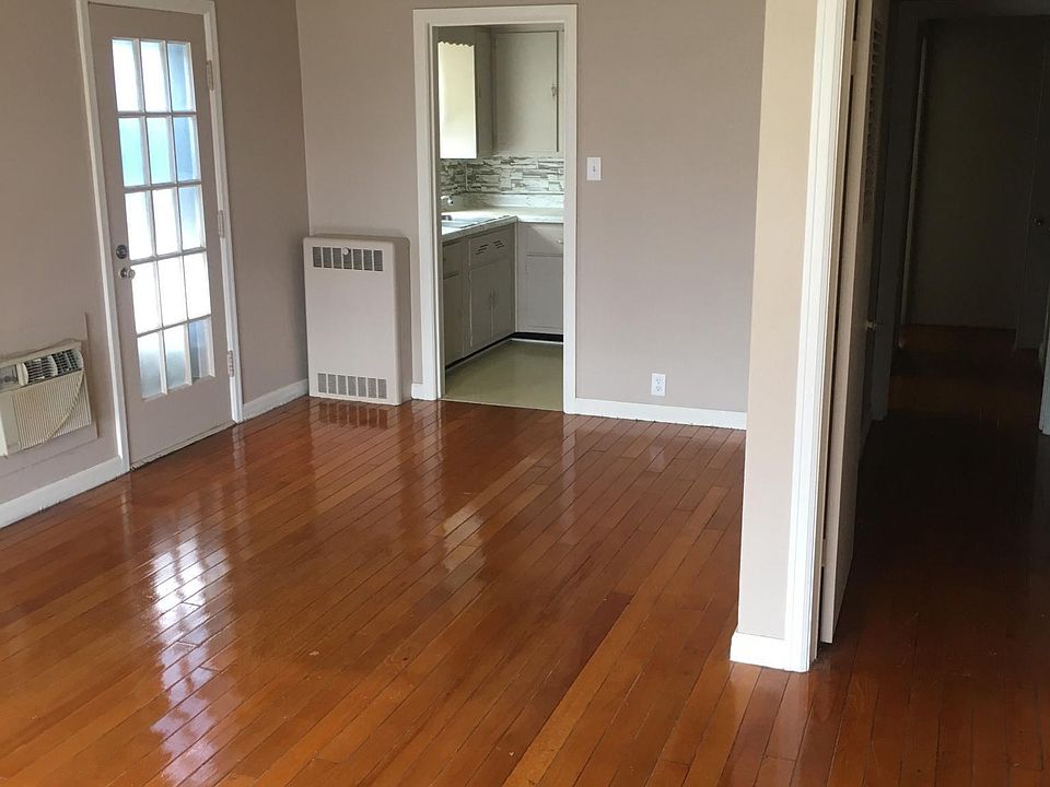 Living/ Dining area