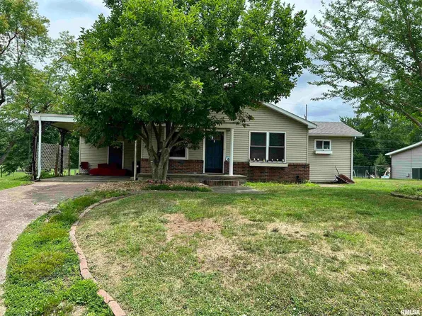 104 Circle Dr, Herrin, IL 62948