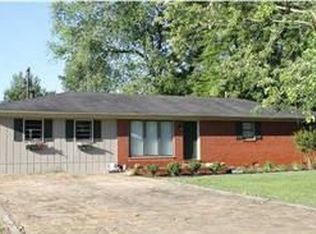 1906 Greenbrier Rd, Florence, AL 35630