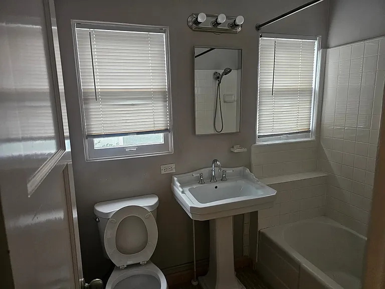 3552 Front St — Photo 3