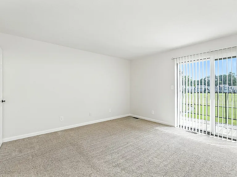 Arbor - Bedroom 1