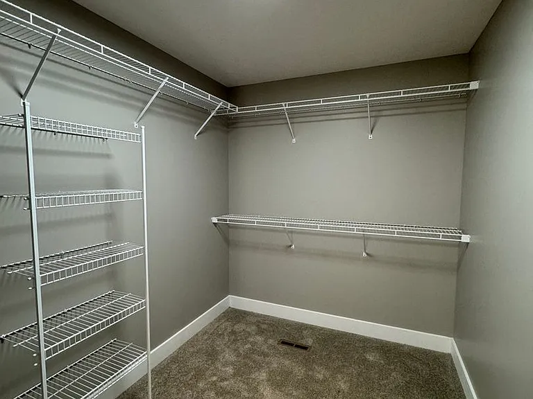 2509 Yeoman Ln — Photo 26