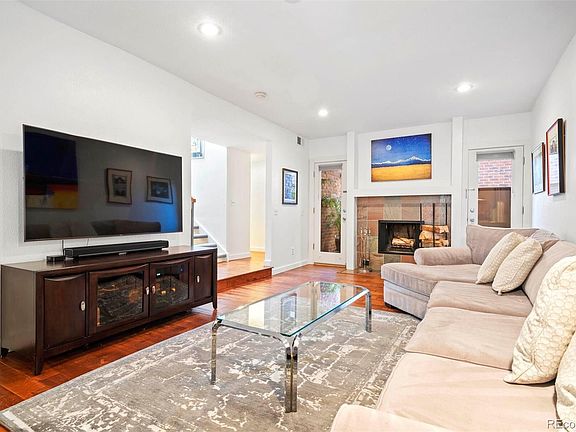 4th image of 899 N Pearl St APT 14