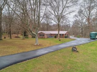 516 Ridgecrest Rd, Jonesborough, TN 37659
