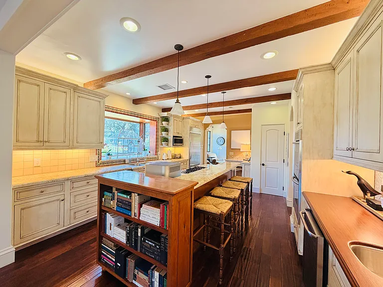 333 Conejo Rd — Photo 10