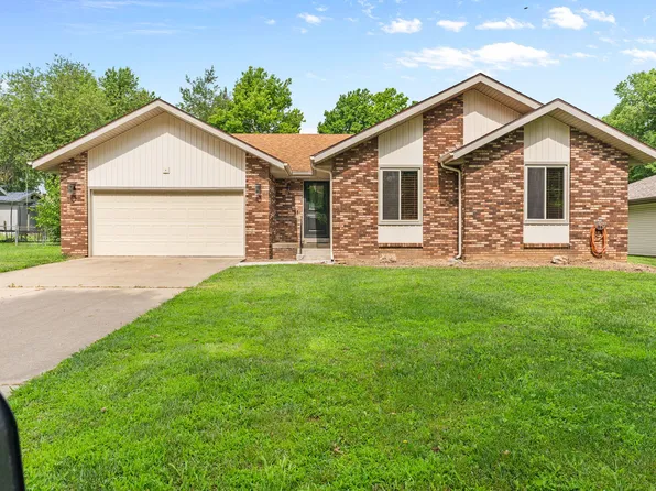 901 N Dabney Street, Nixa, MO 65714