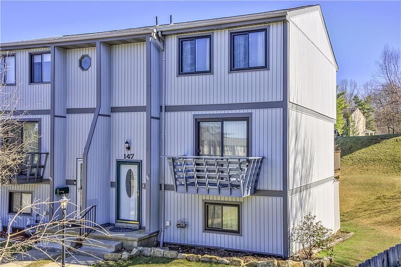1st image of 147 Bellwood Ct