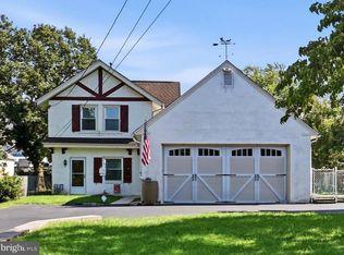 35 E Turnbull Ave, Havertown, PA 19083
