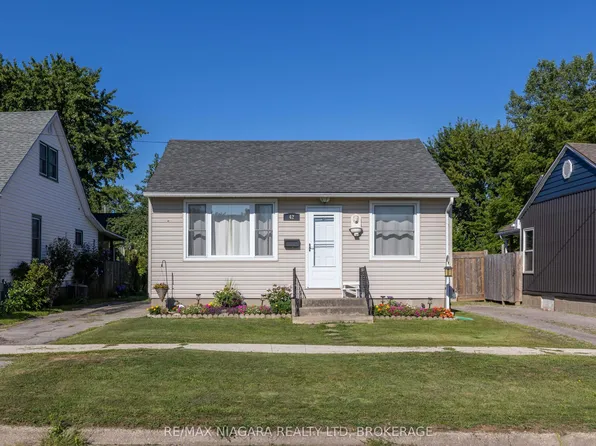 42 Douglas St, Fort Erie, ON L2A 3W5