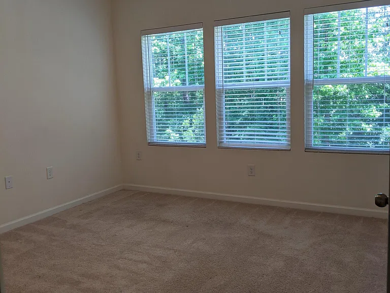 1137 Lookout Ridge Rd — Photo 16