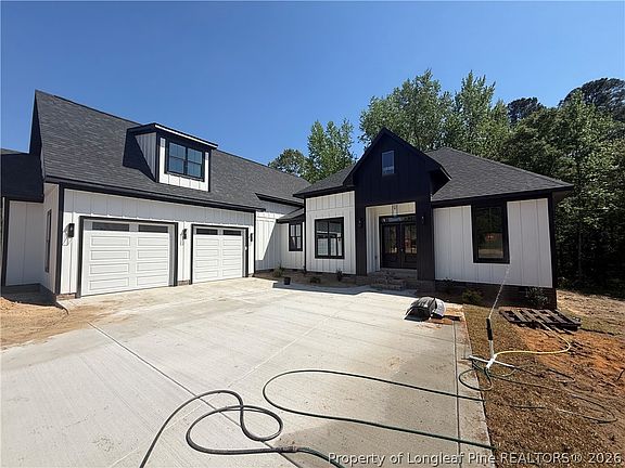 3rd image of 219 Rachel Rd