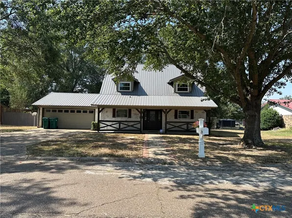 208 Meadow Dr, New Boston, TX 75570