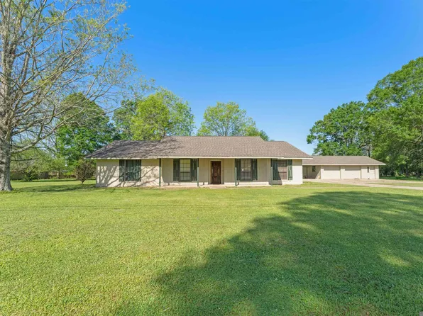 920 Brantford Dr, Port Allen, LA 70767