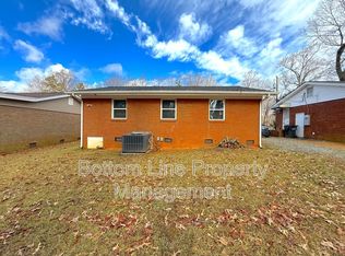 2011 Holly St, Charlotte, NC 28216