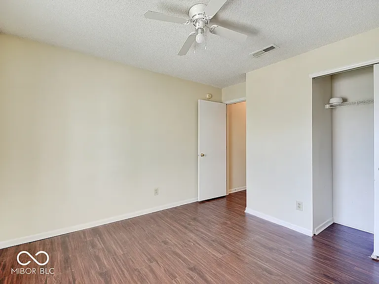 2372 Summerwood Ln — Photo 17