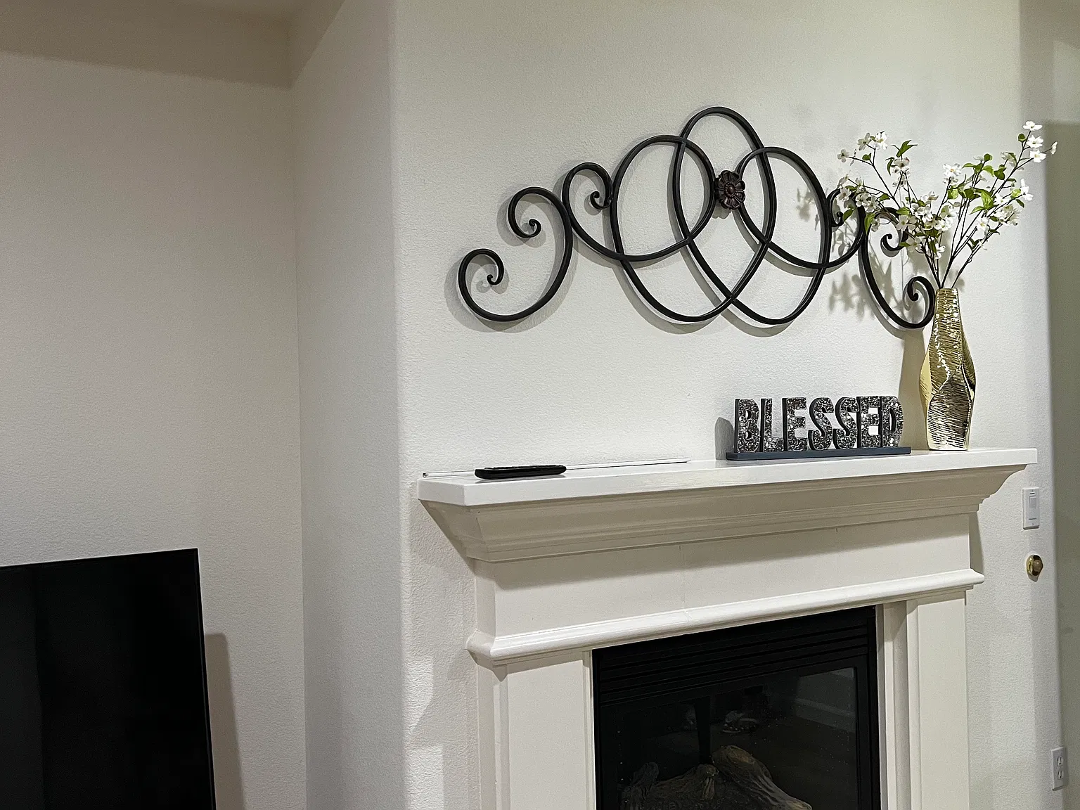 4 bed, 3.5 bath, 3320 sqft, $5,345 — Photo 3