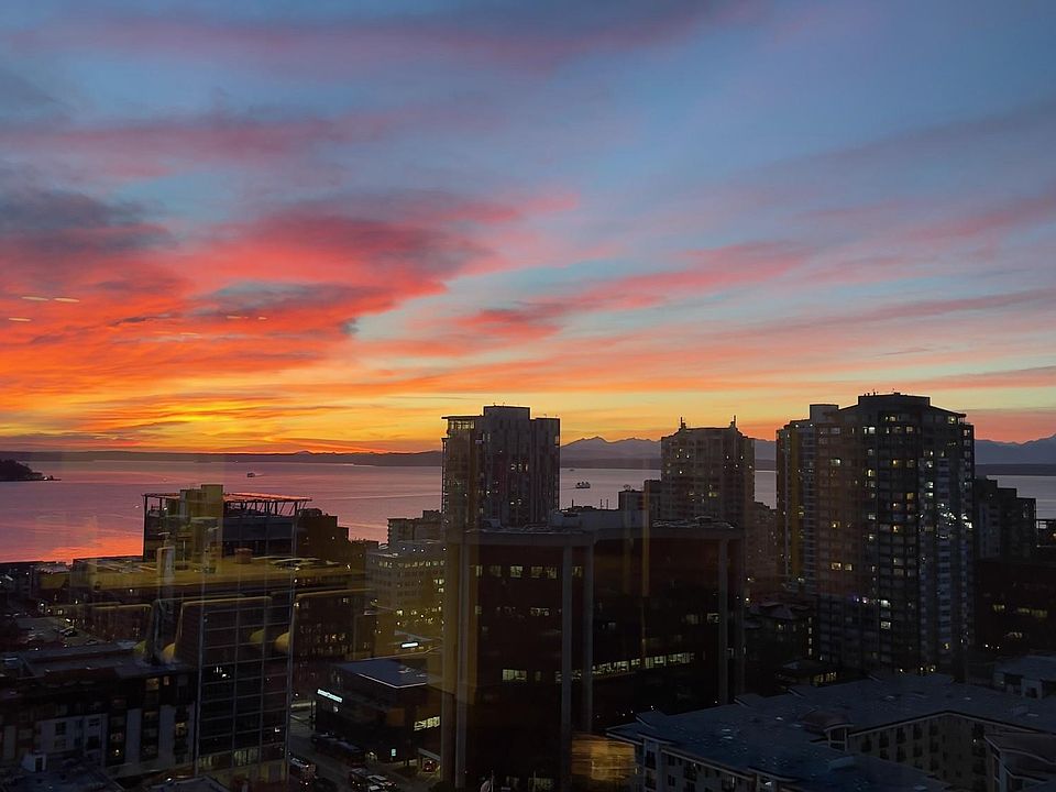 Magnificient sunset view from the unit