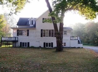 1394 208th St APT D, Saint Croix Falls, WI 54024