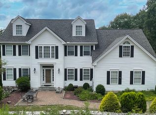 126 Sunset Rdg, Southbury, CT 06488