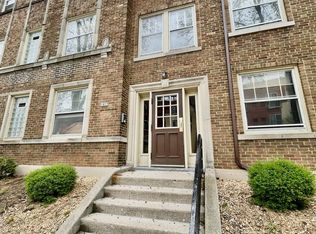 1827 E Park Pl APT 24, Milwaukee, WI