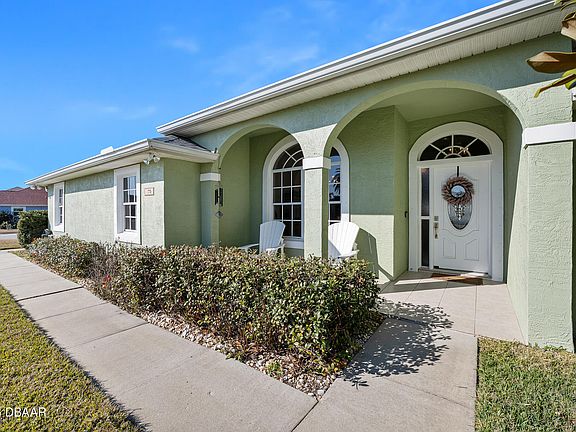 2nd image of 125 Pelican Dunes Dr