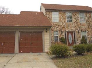 2 Wildfields Ct, Bear, DE 19701