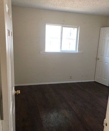 5th image of 2130 Centerville Dr