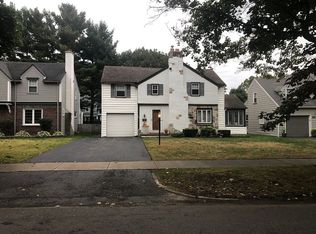 189 Scholfield Rd, Rochester, NY 14617