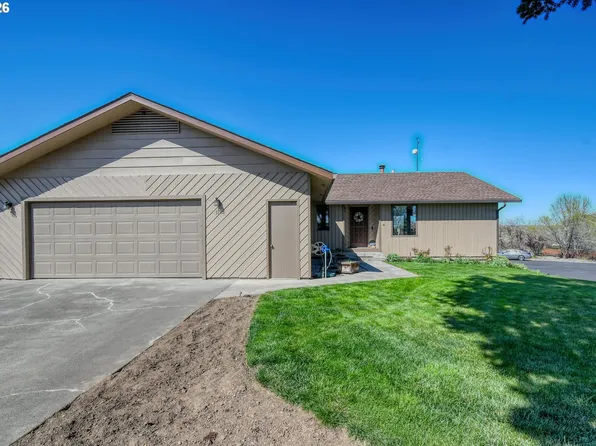 17 SE Kirk Ave, Pendleton, OR 97801