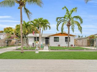 11925 SW 182nd Ter, Miami, FL 33177