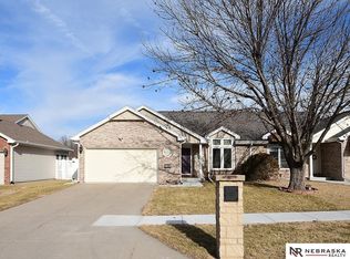 2910 Raleigh St, Lincoln, NE 68516