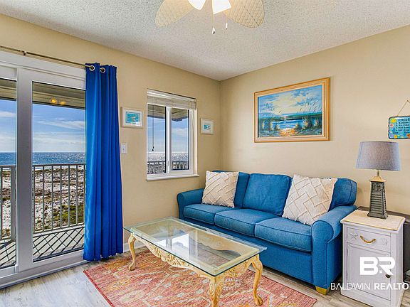 3rd image of 400 Plantation Rd #1303