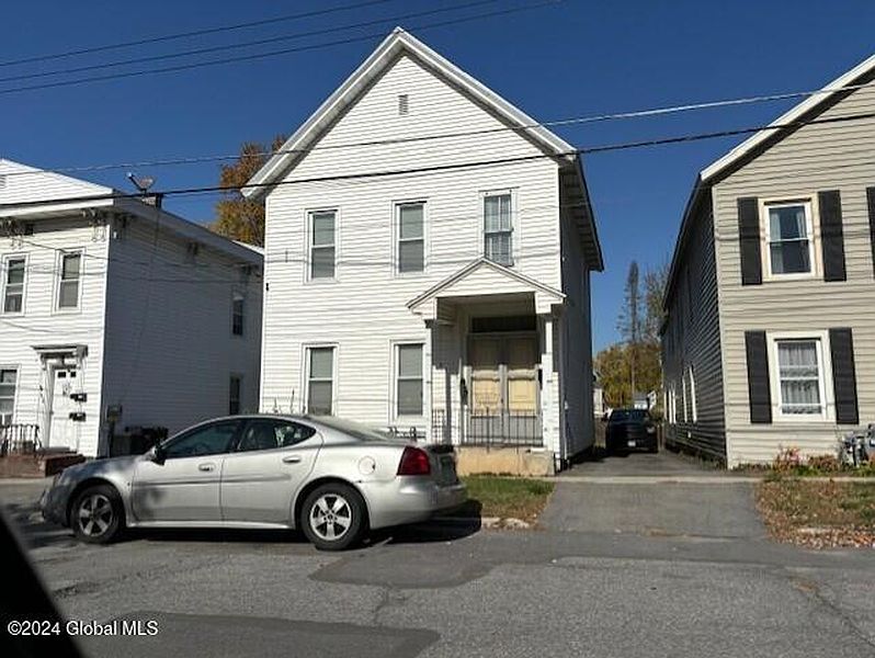 2nd image of 317 W Clinton Street