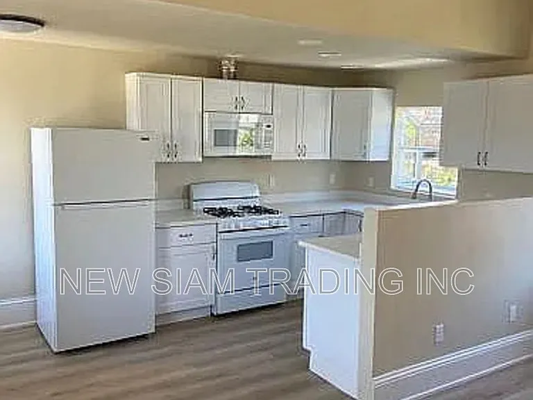 840 Treat Ave — Photo 1