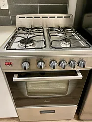 Rented by R New York