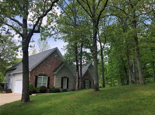 1529 Lookout Mountain Dr, Ballwin, MO