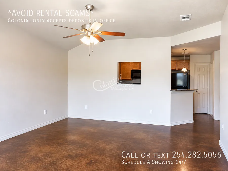 3 bed, 2.5 bath, 1332 sqft, $1,350 — Photo 3