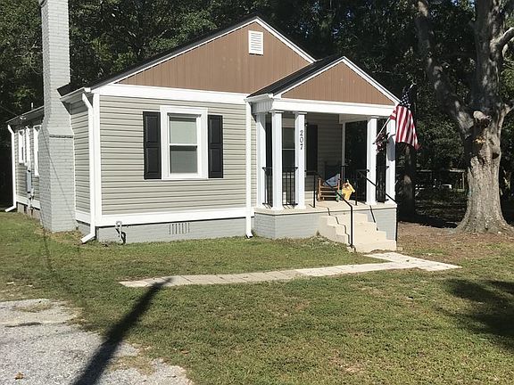 2nd image of 207 Bannister St
