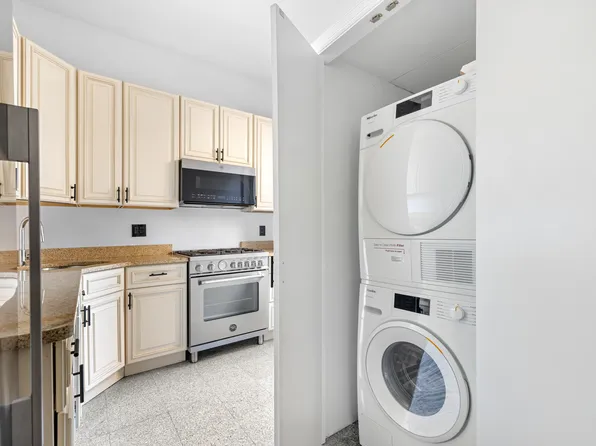 340 West 86th Street image 7 of 17