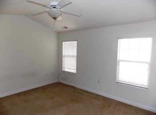 433 Doughton Ln, Charlotte, NC 28217