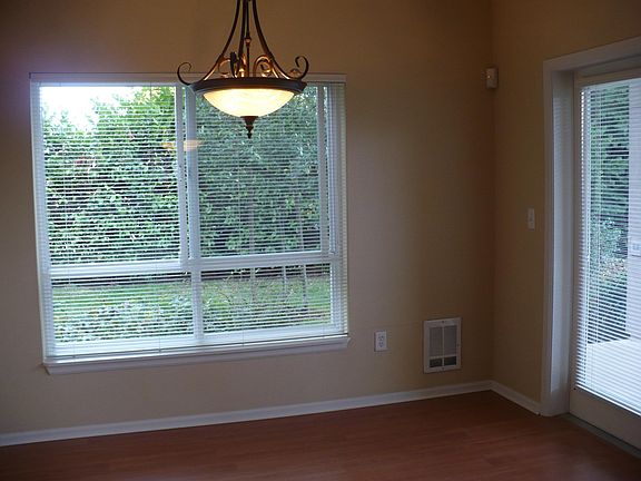 3rd image of 12224 NE 8th St #410